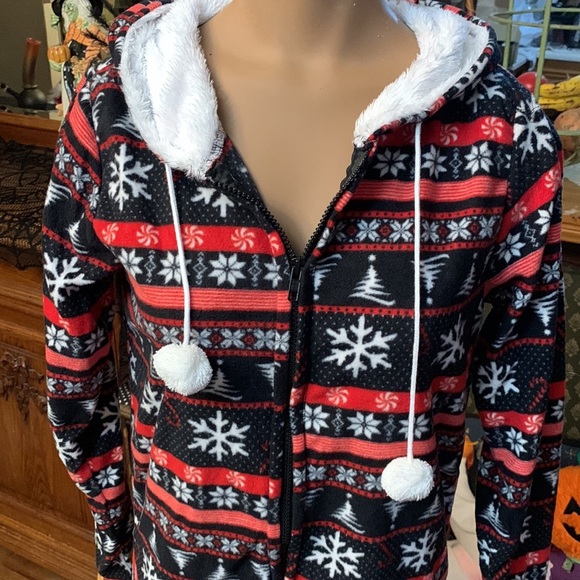 Merry Christmas by Poof Fleece Snowflake Hooded Zip up Onesie Pjs NEW S - Picture 3 of 4